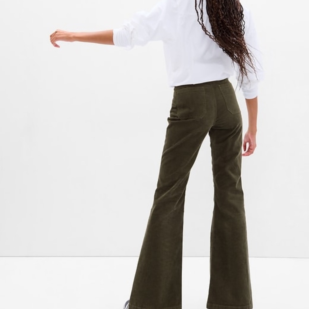 GAP 70s flare green corduroy jeans